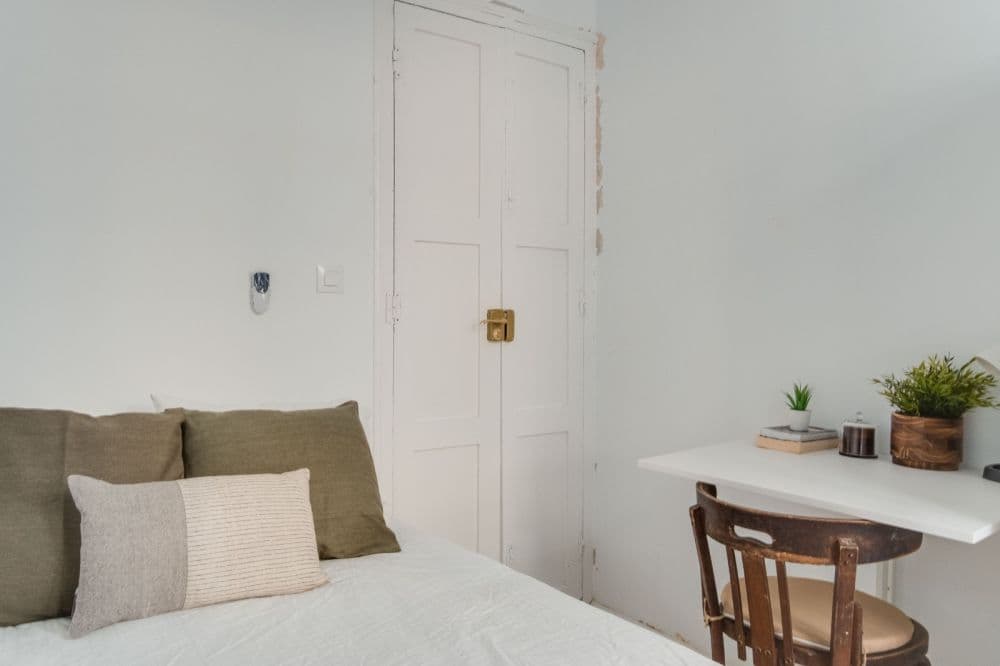 Private room in Madrid photo 3