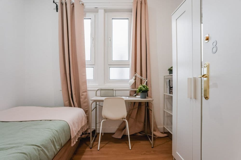 Private room in Madrid photo 2