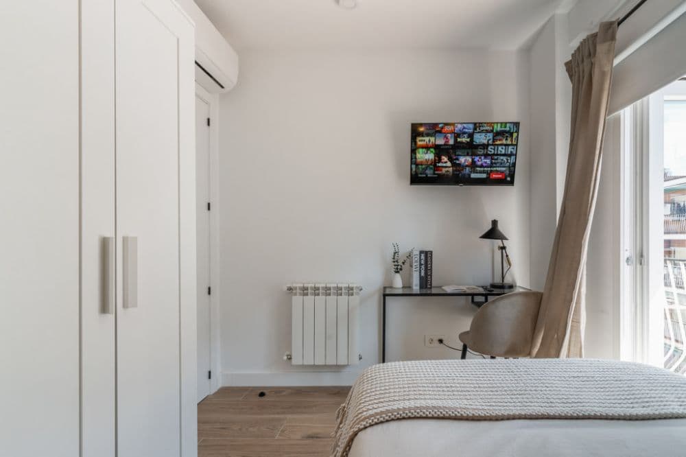 Private room in Madrid photo 2