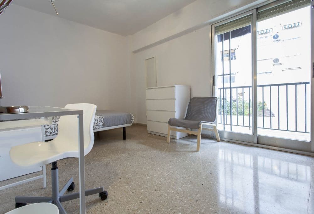 Private room in Valencia photo 2