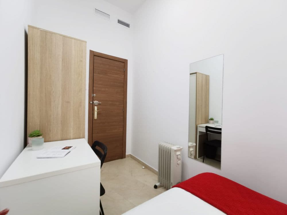 Stanza privata a Madrid photo 4