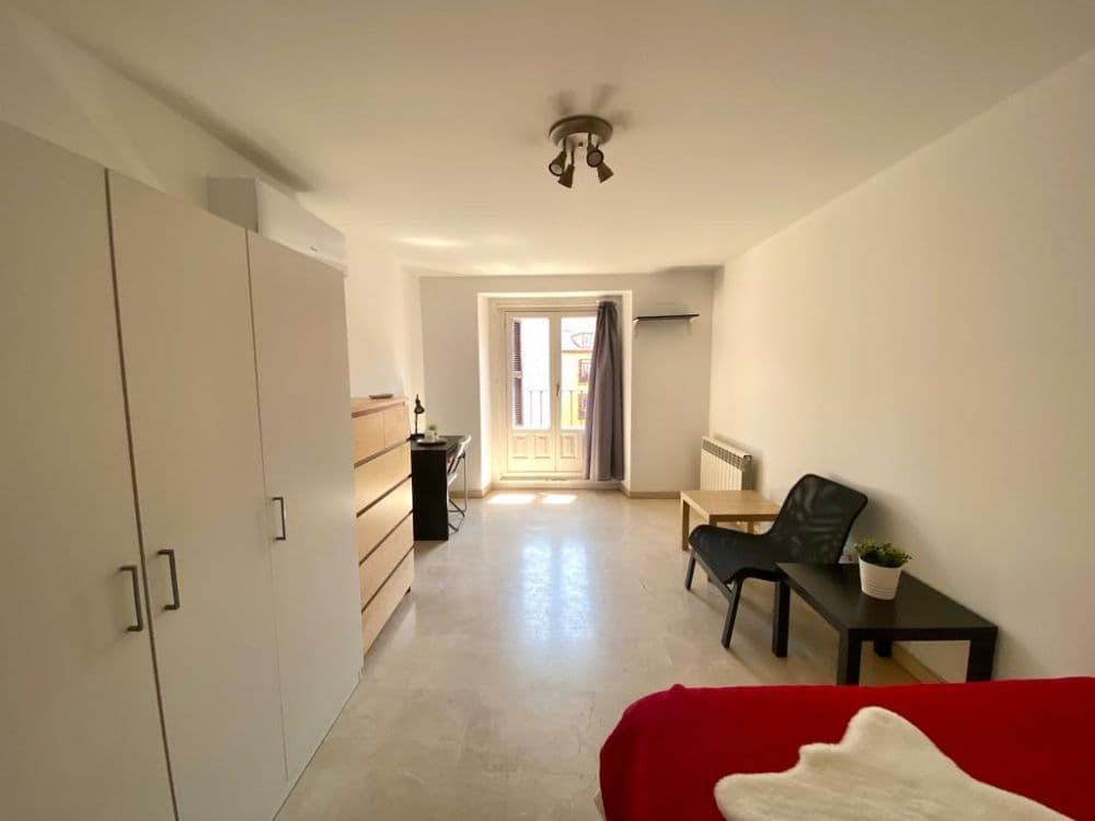 Private room in Madrid photo 2
