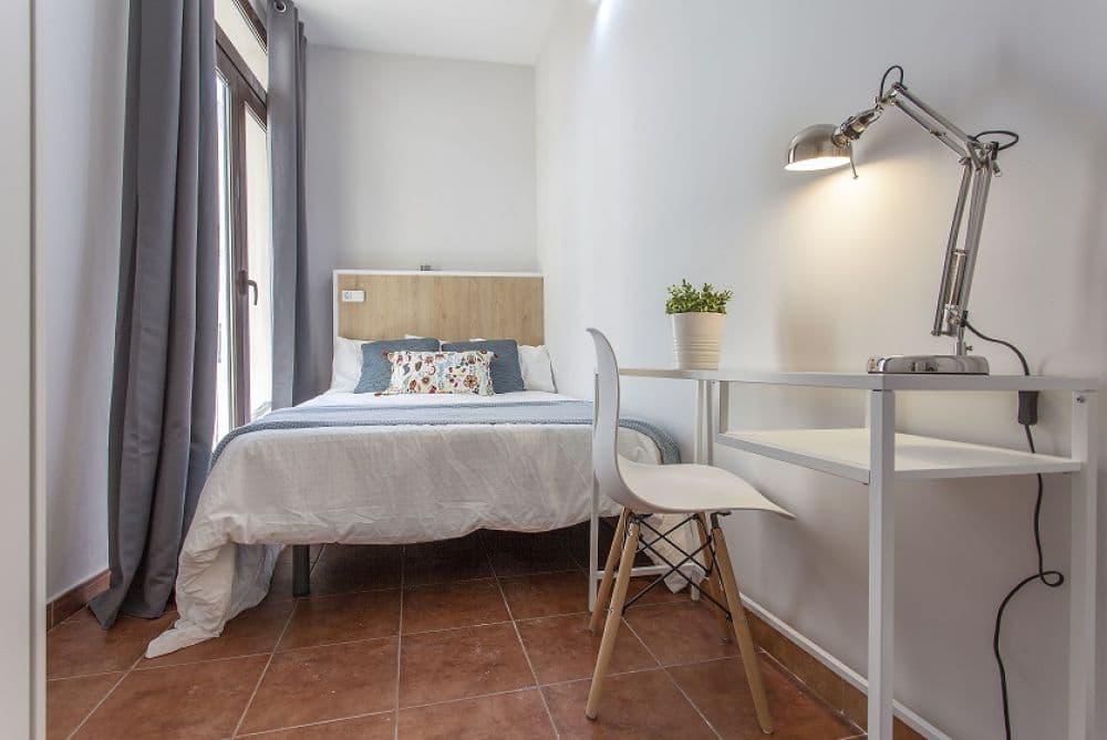 Private room in Valencia photo 3