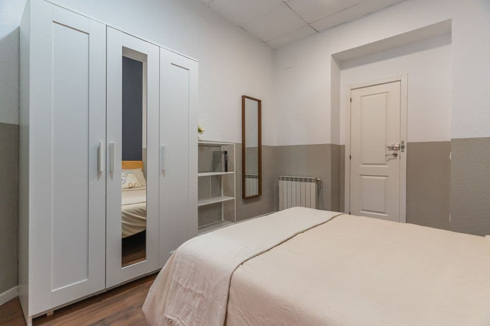 Private room in Madrid photo 5