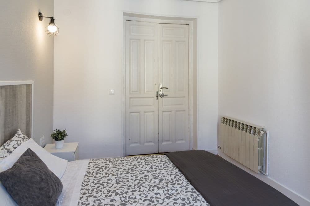 Private room in Madrid photo 4