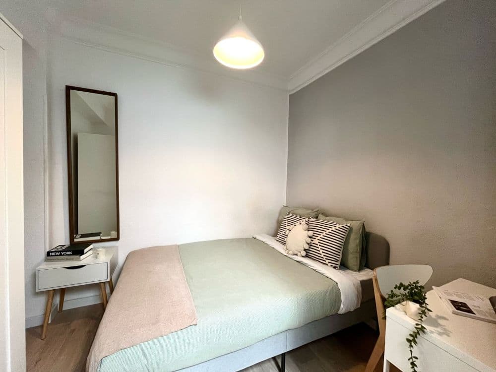 Private room in Madrid photo 2
