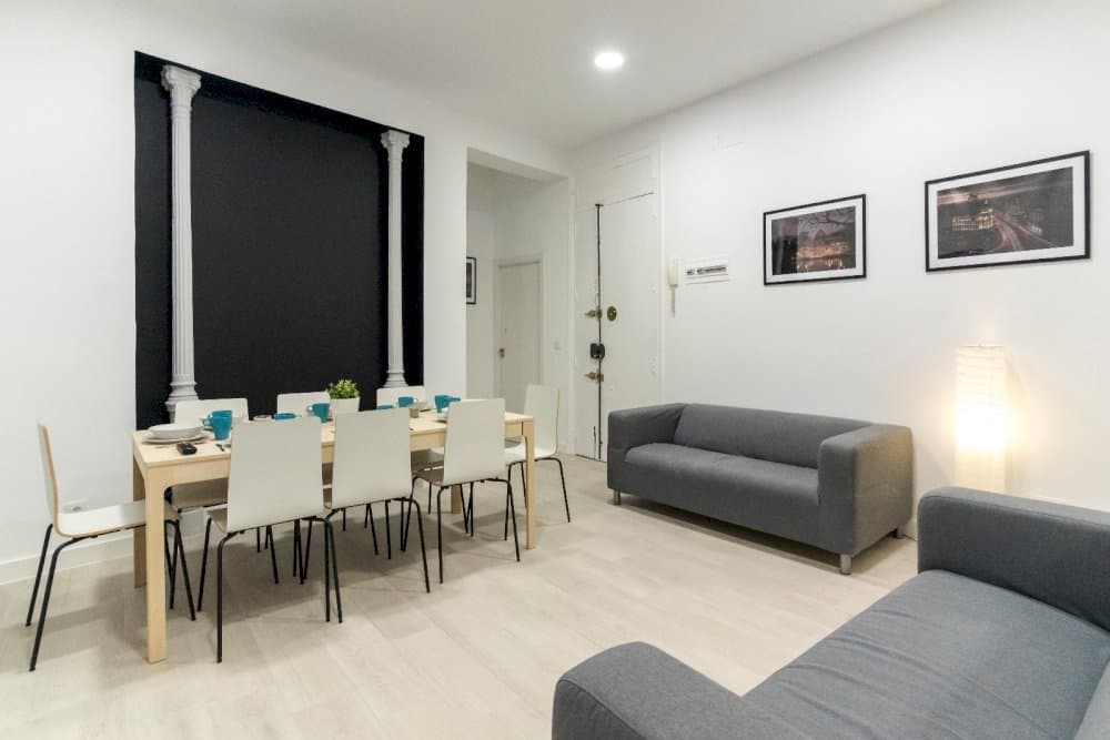 Private room in Madrid photo 4