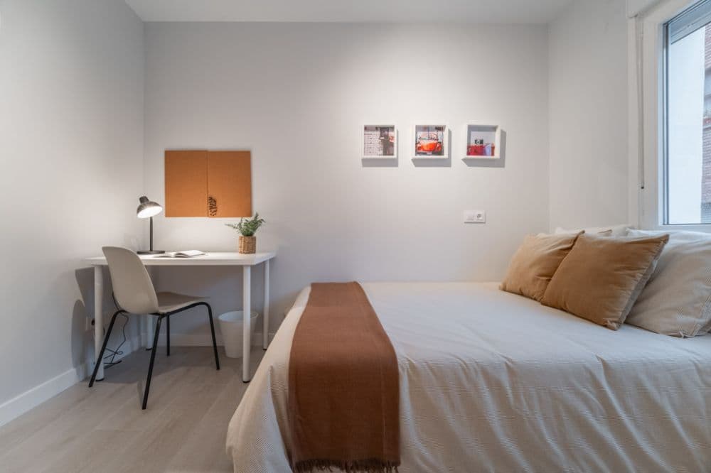 Private room in Madrid photo 2