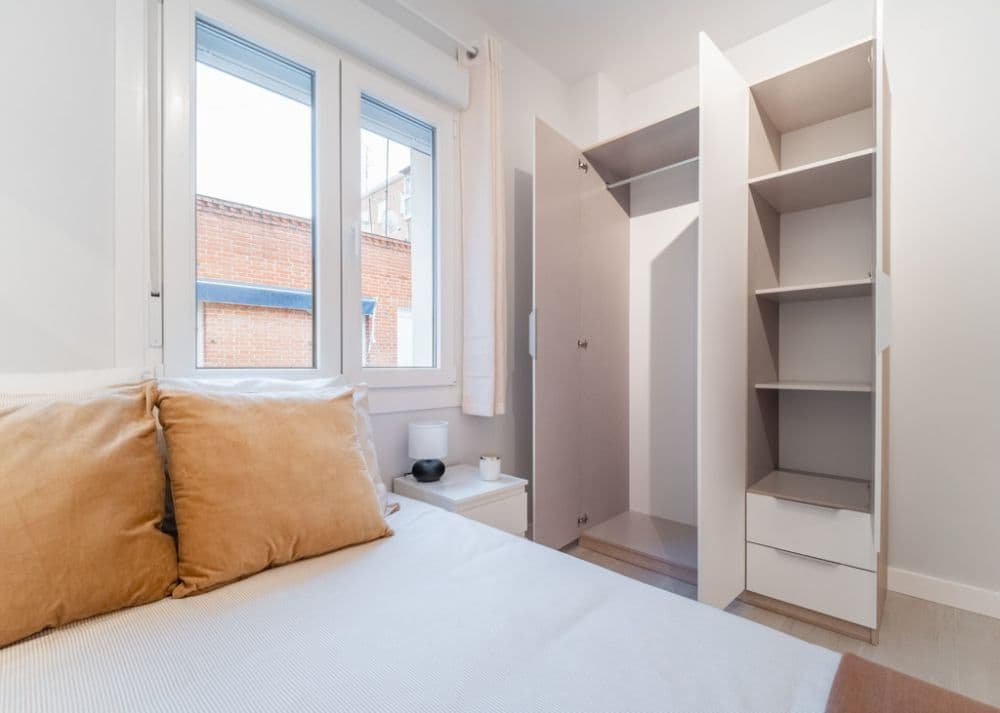 Private room in Madrid photo 4
