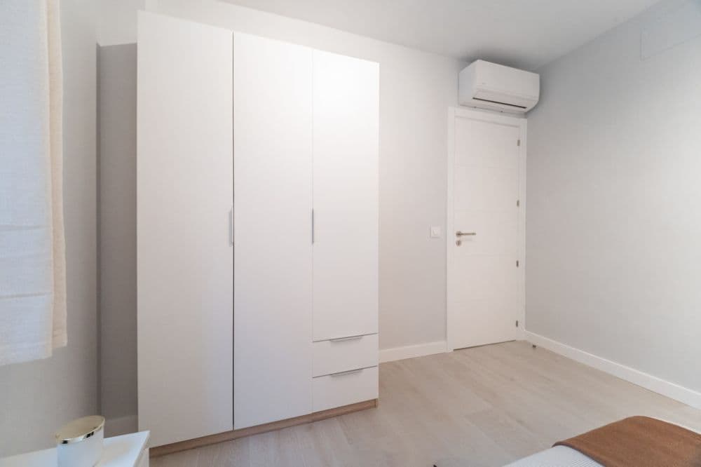 Private room in Madrid photo 5