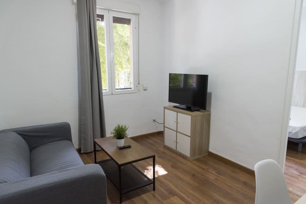 Private room in Madrid photo 5