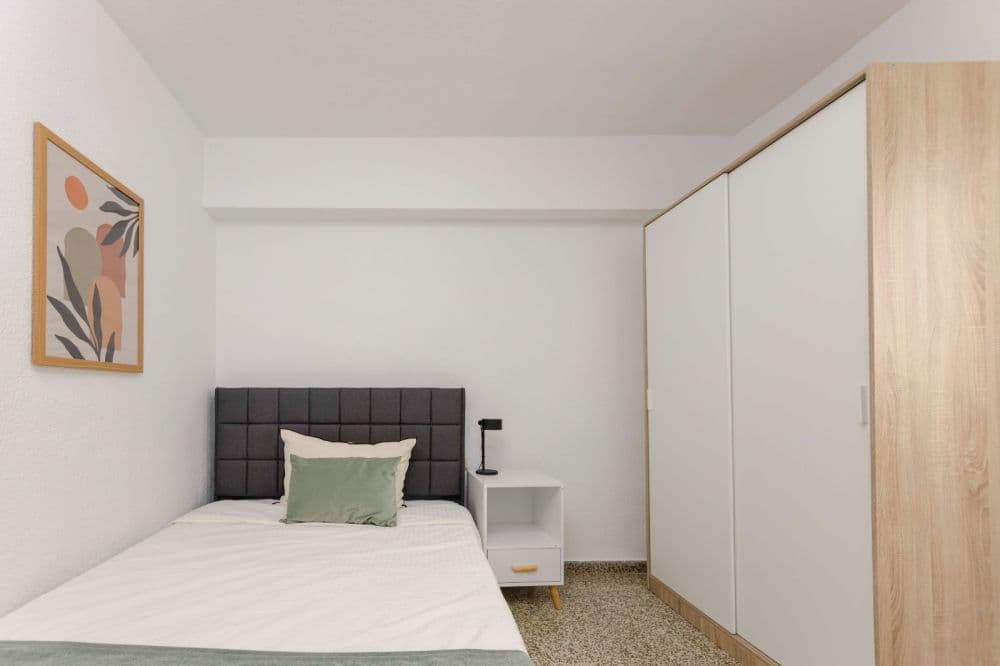 Private room in Valencia photo 5