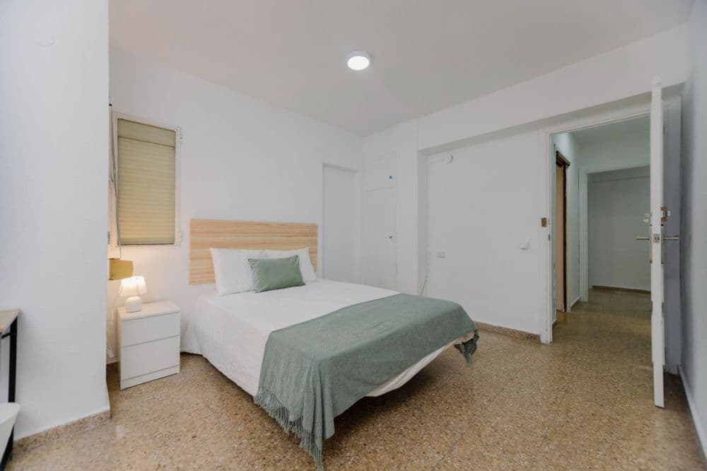 Private room in Valencia photo 3