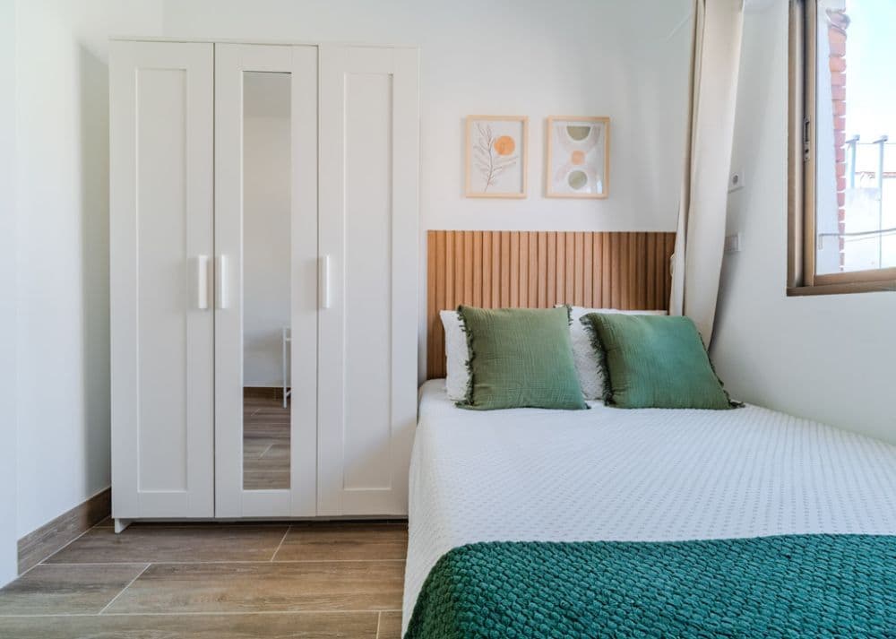 Private room in Madrid photo 2