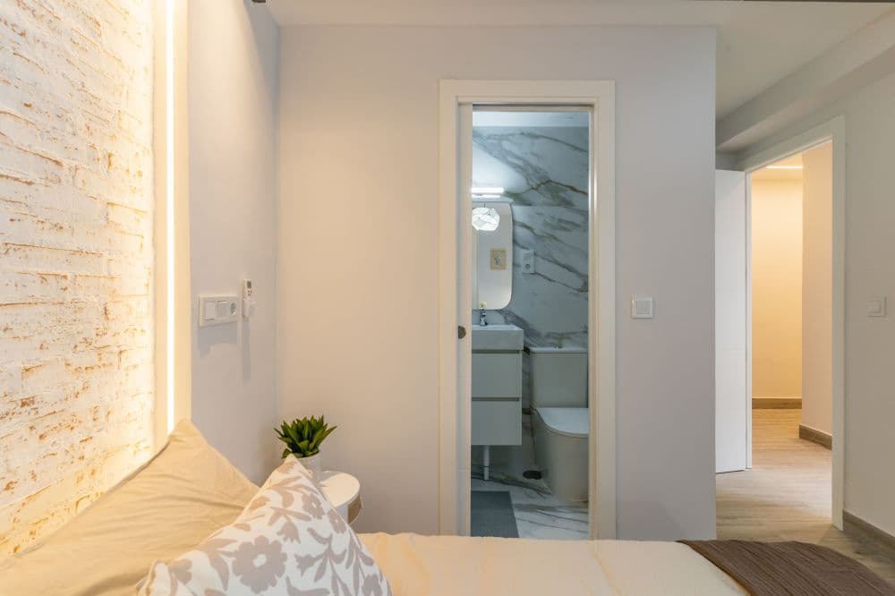Private room in Madrid photo 5