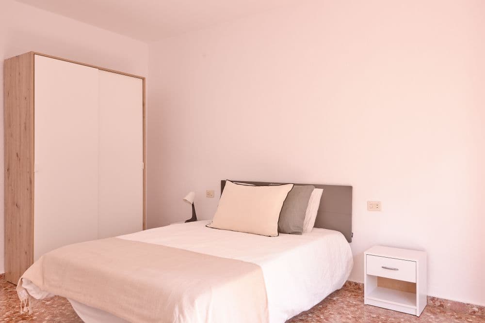 Private room in Valencia photo 5