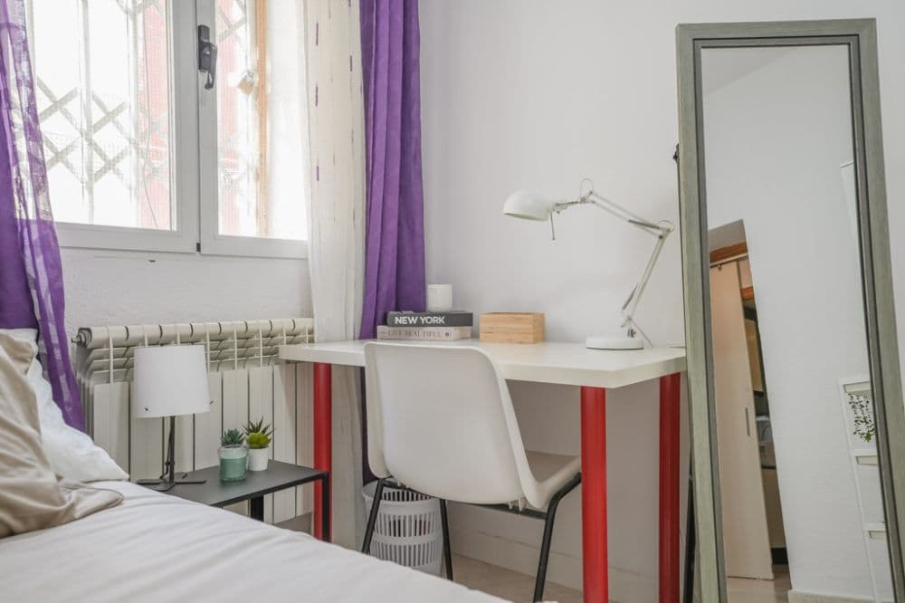 Private room in Madrid photo 2