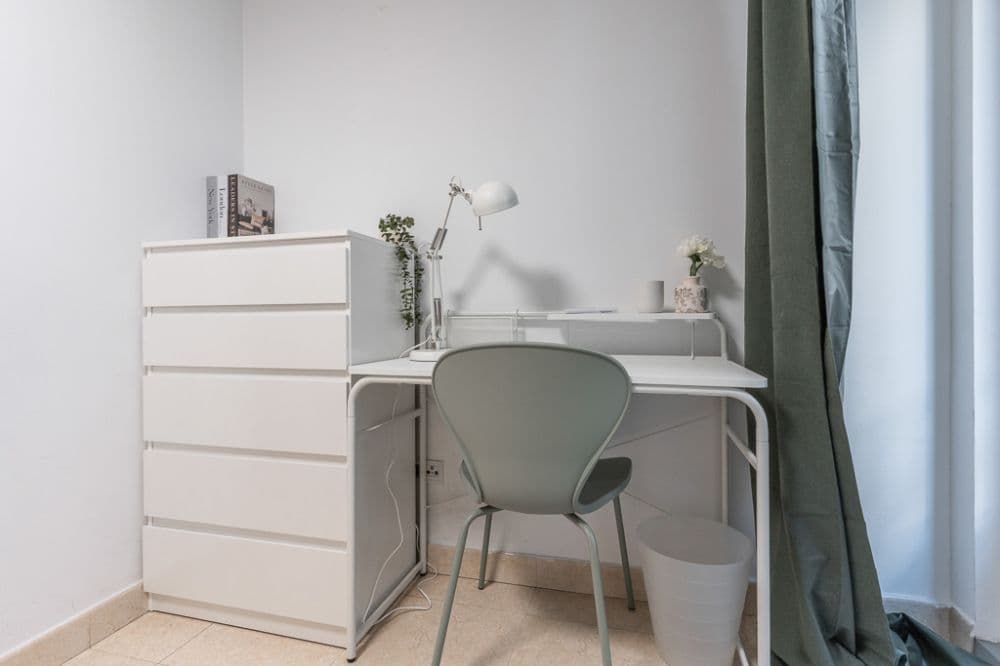 Private room in Madrid photo 4