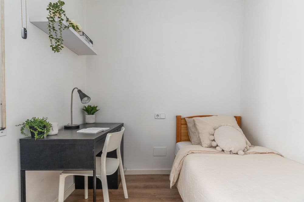 Private room in Madrid photo 5