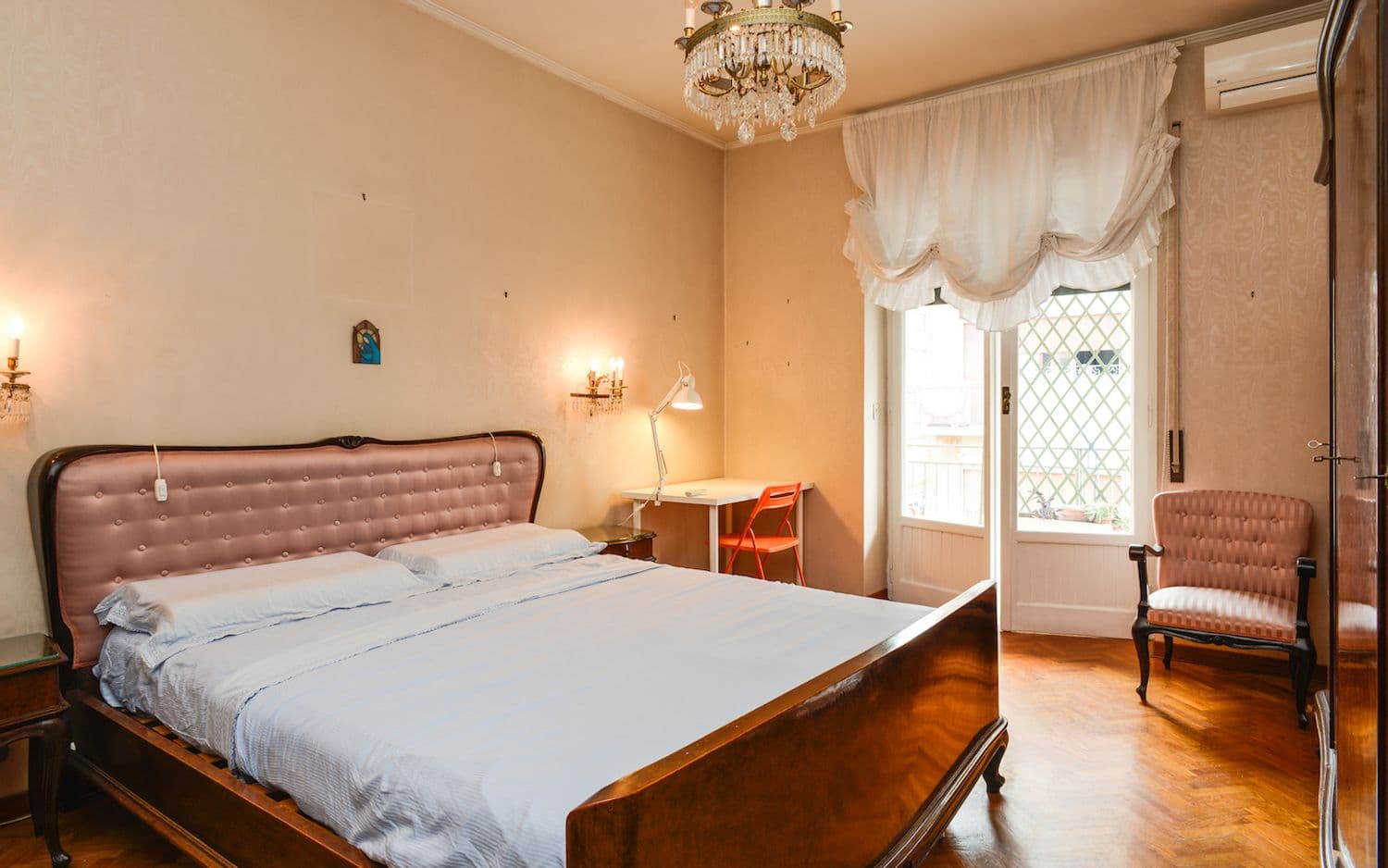 Private room in Rome