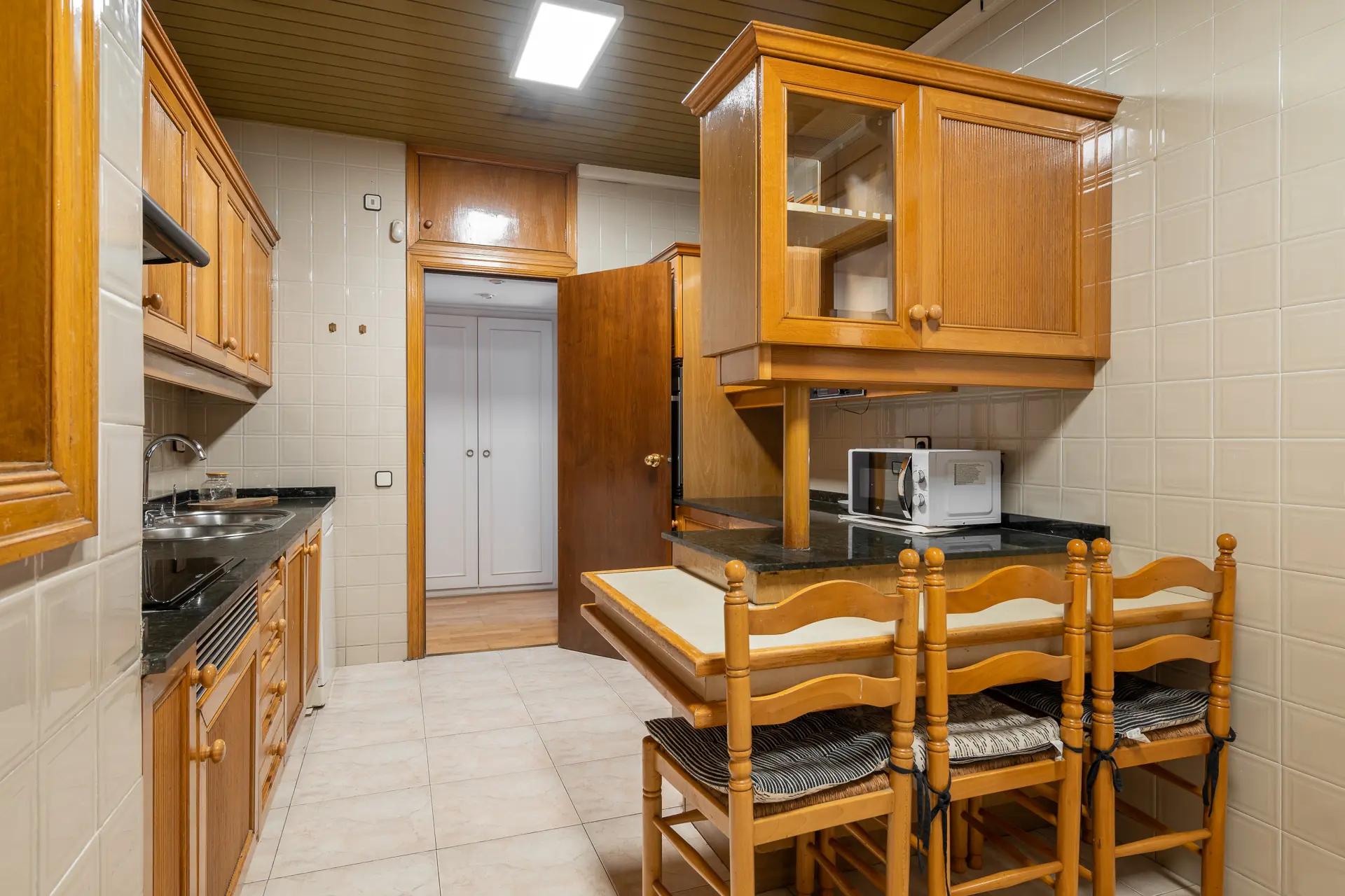 Kitchen 2