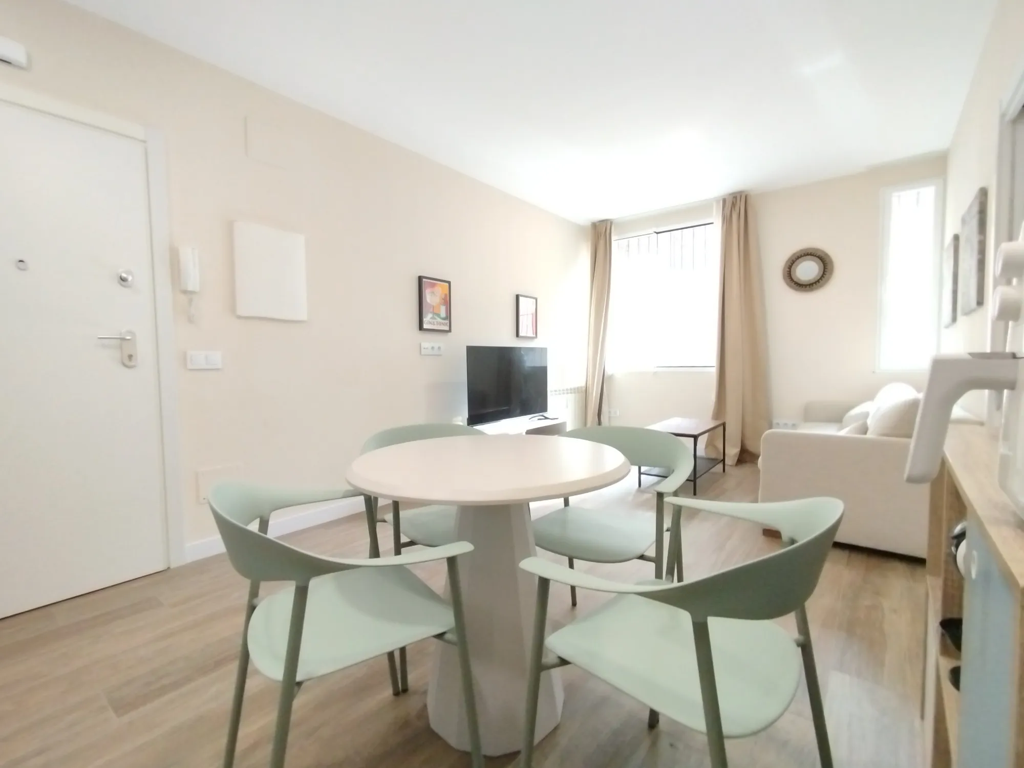 Apartment in Madrid photo 4