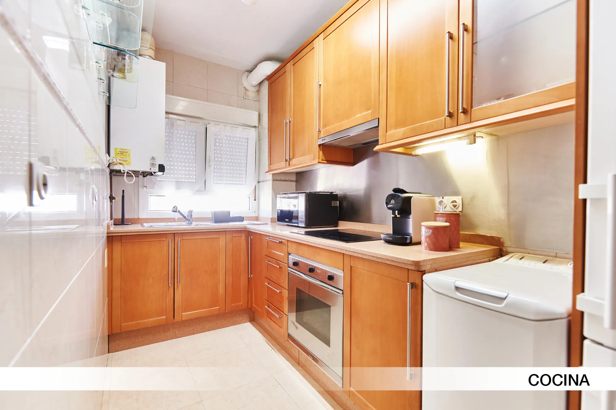 Private room in Seville photo 5