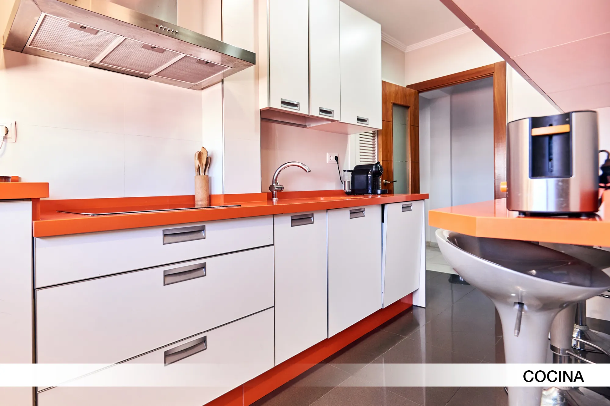 Private room in Seville photo 4