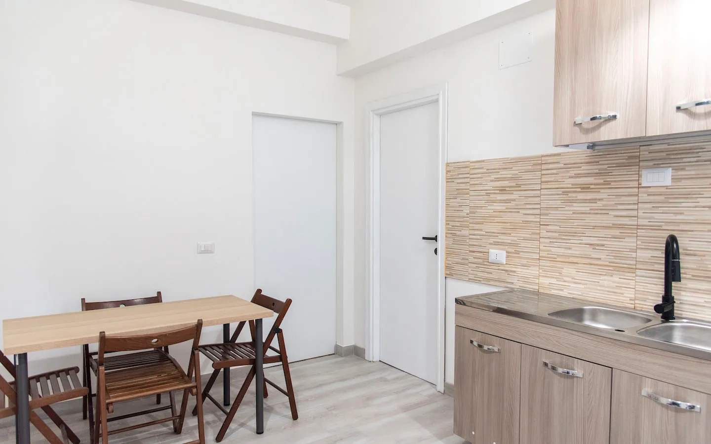 Kitchen 4