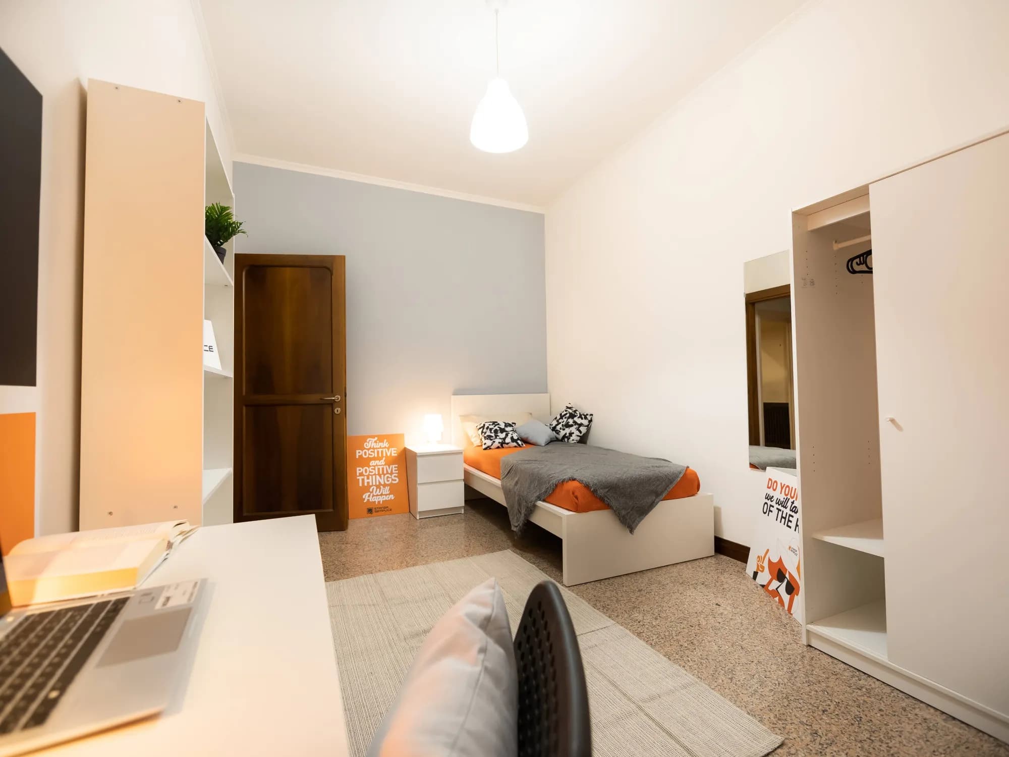 Stanza privata a Lecco