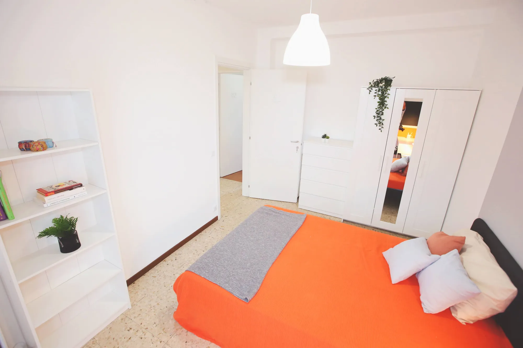 Private room in Lecco photo 3