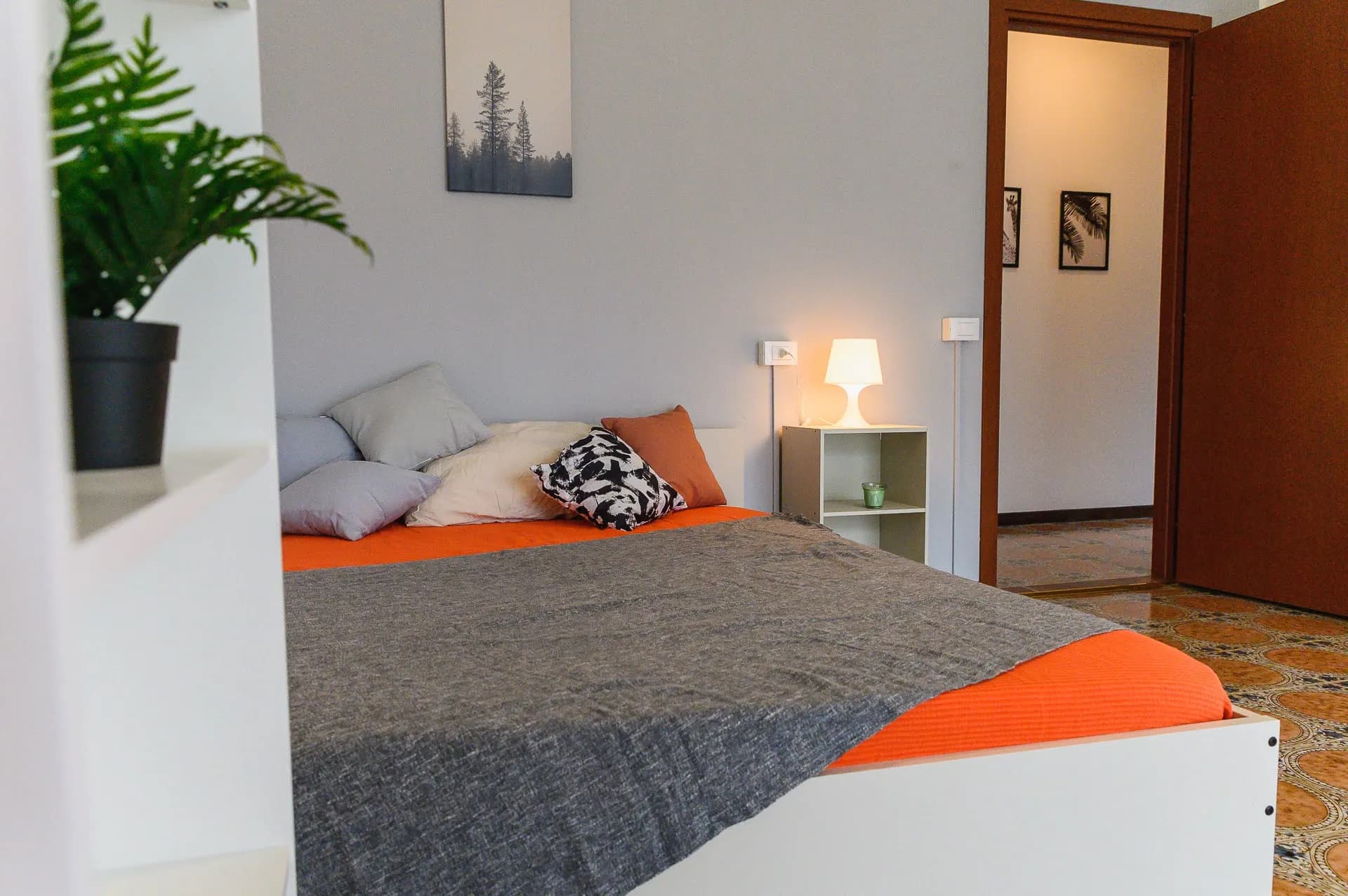 Stanza privata a Lecco photo 3