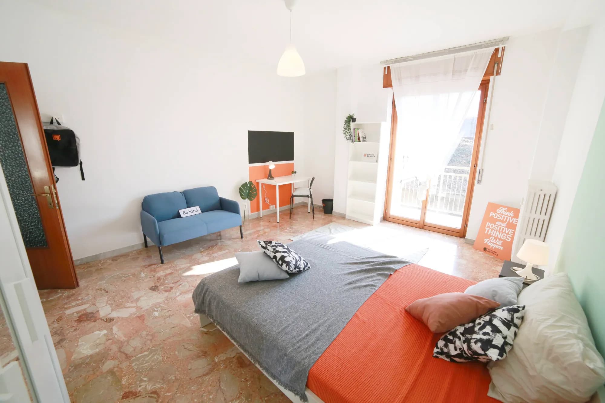 Private room in Lecco photo 2