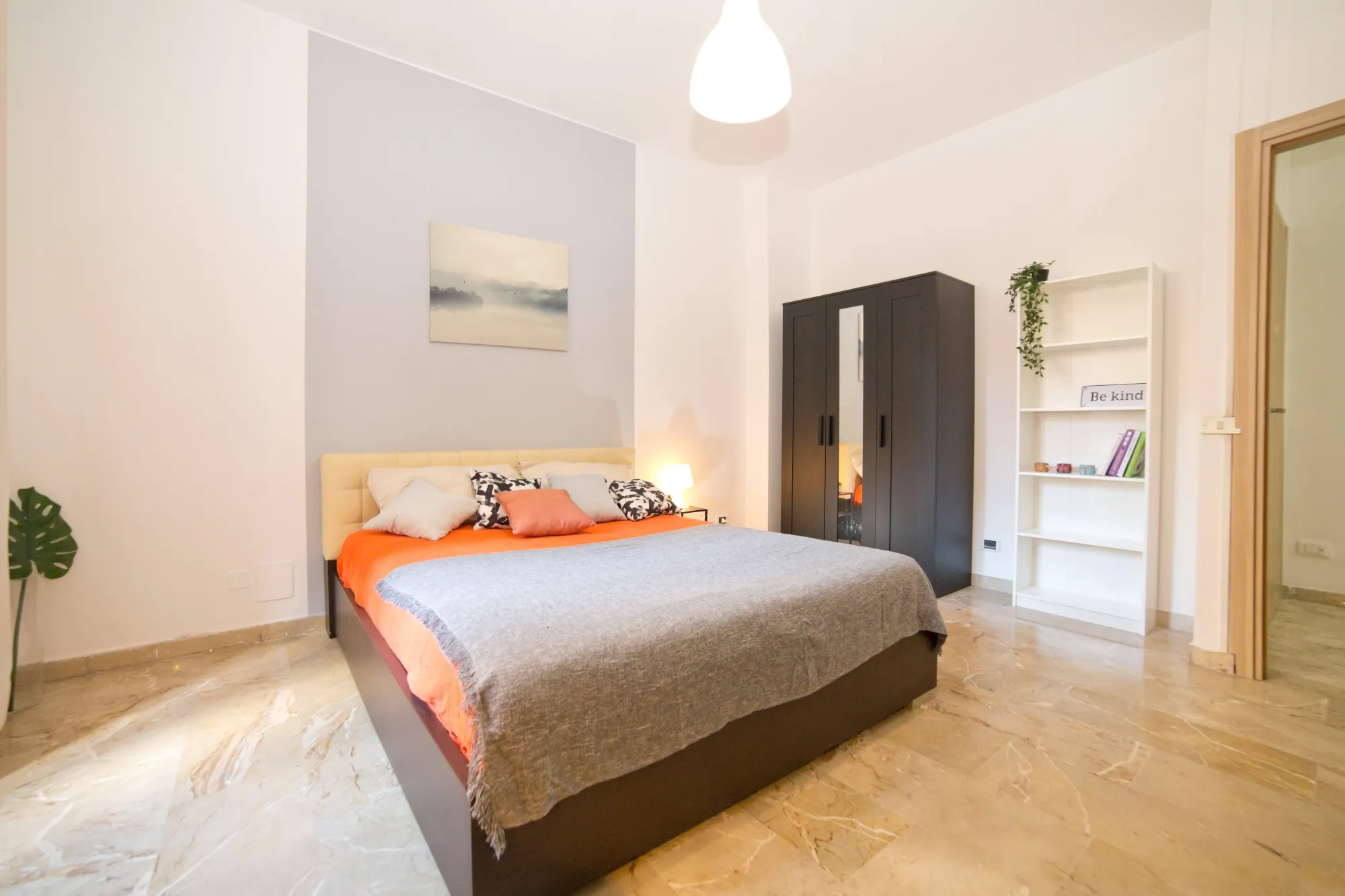 Private room in Varese photo 2