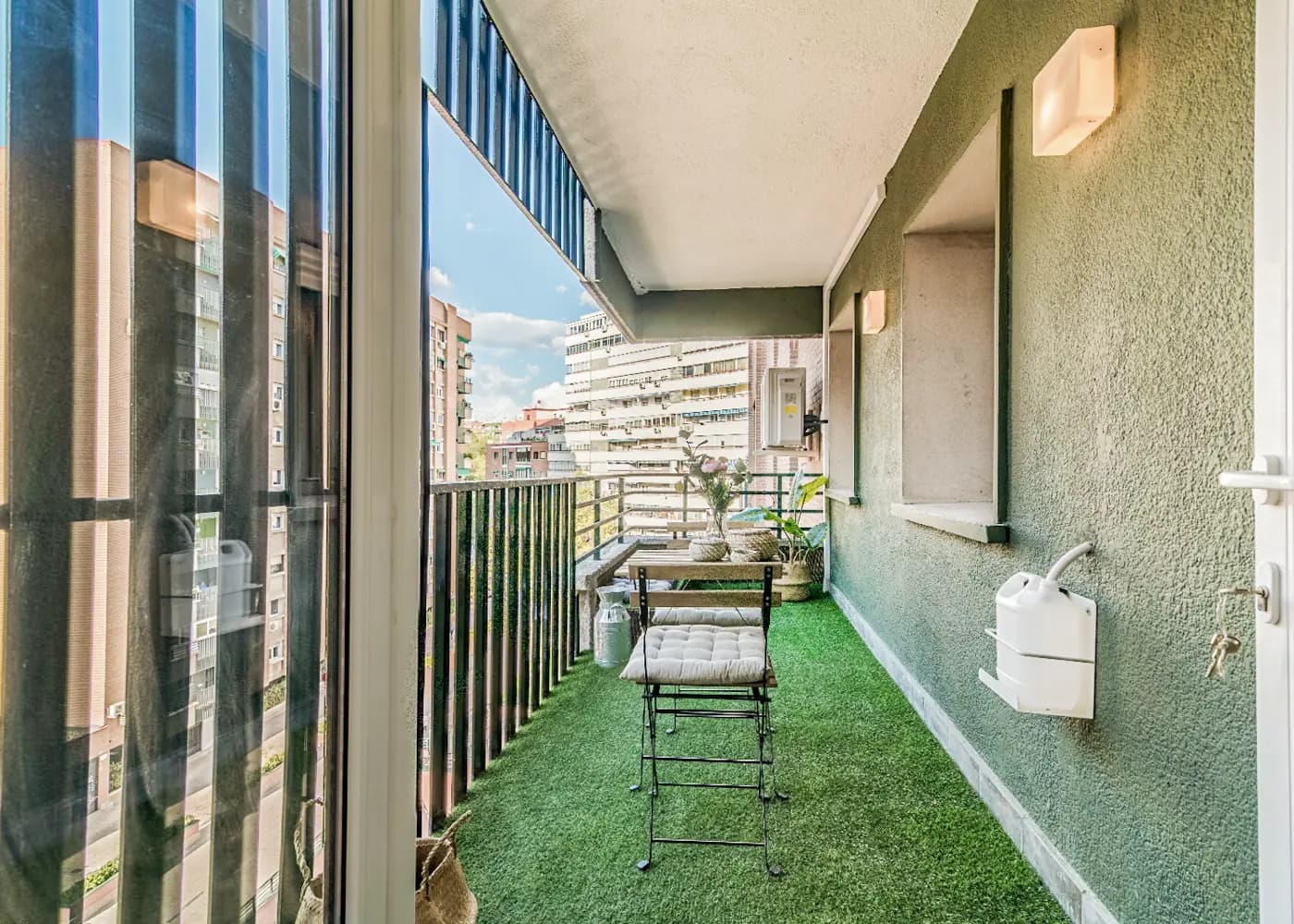 Private room in Madrid photo 4