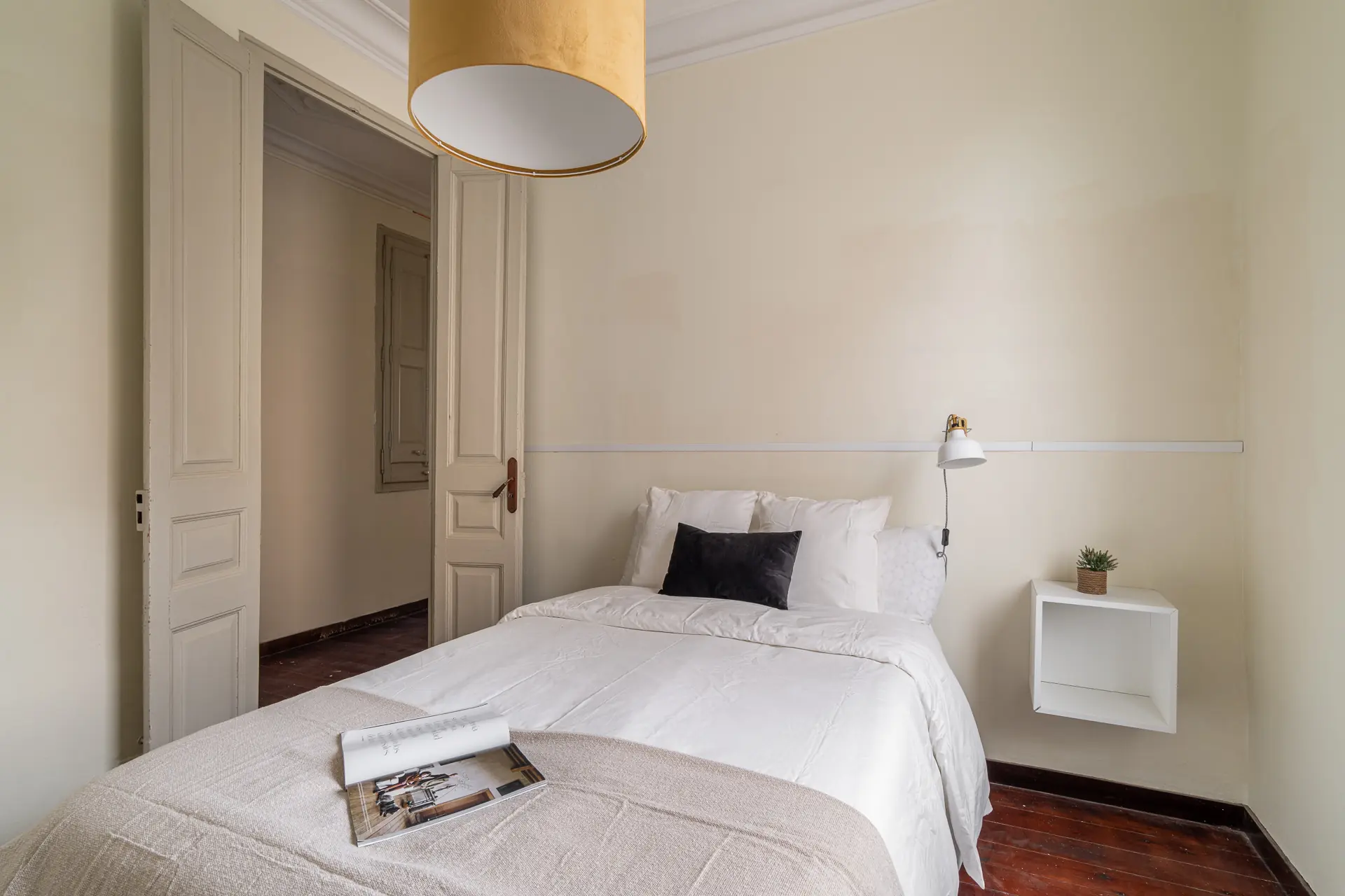 Private room in Barcelona photo 2