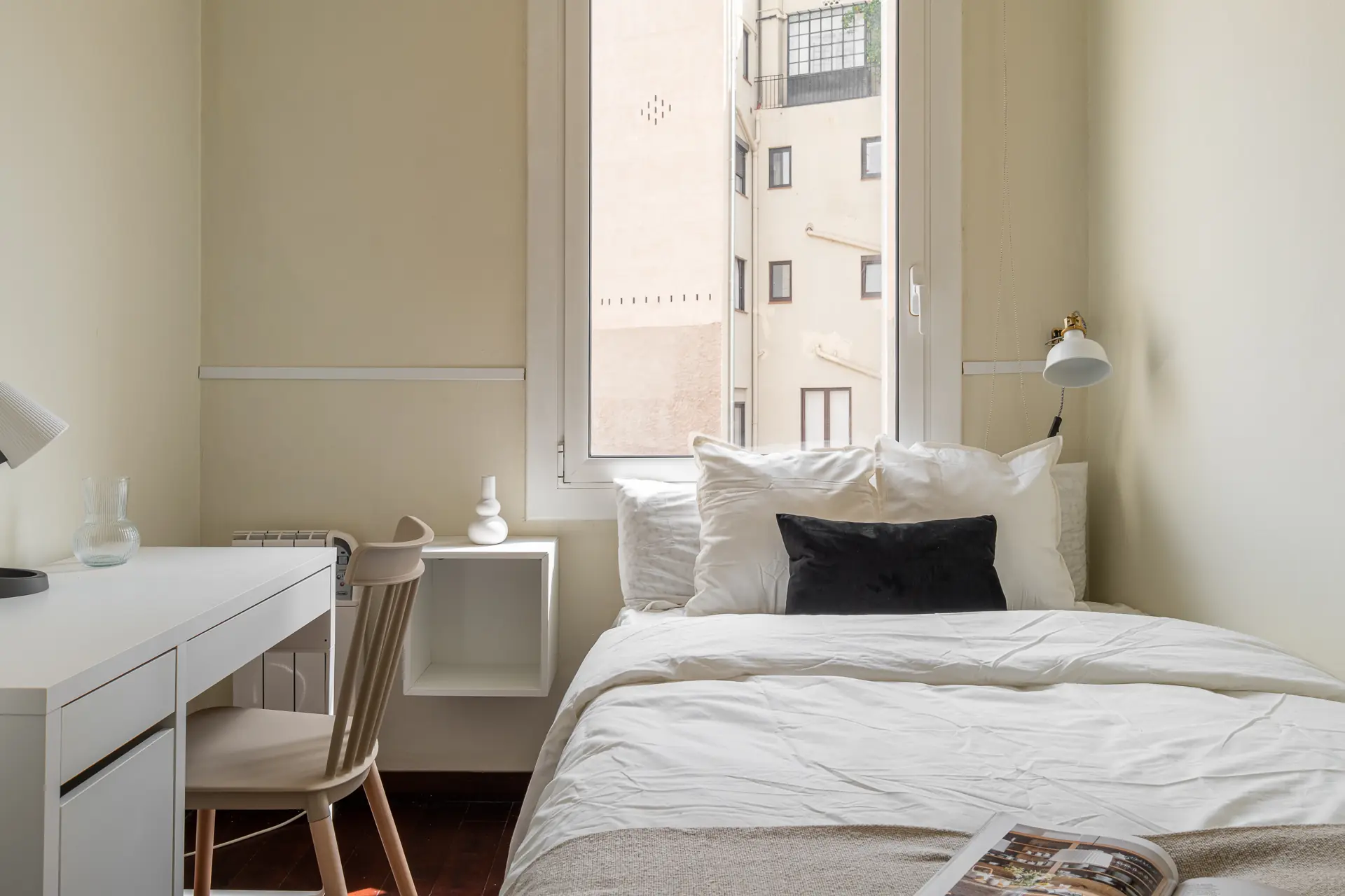 Private room in Barcelona photo 2