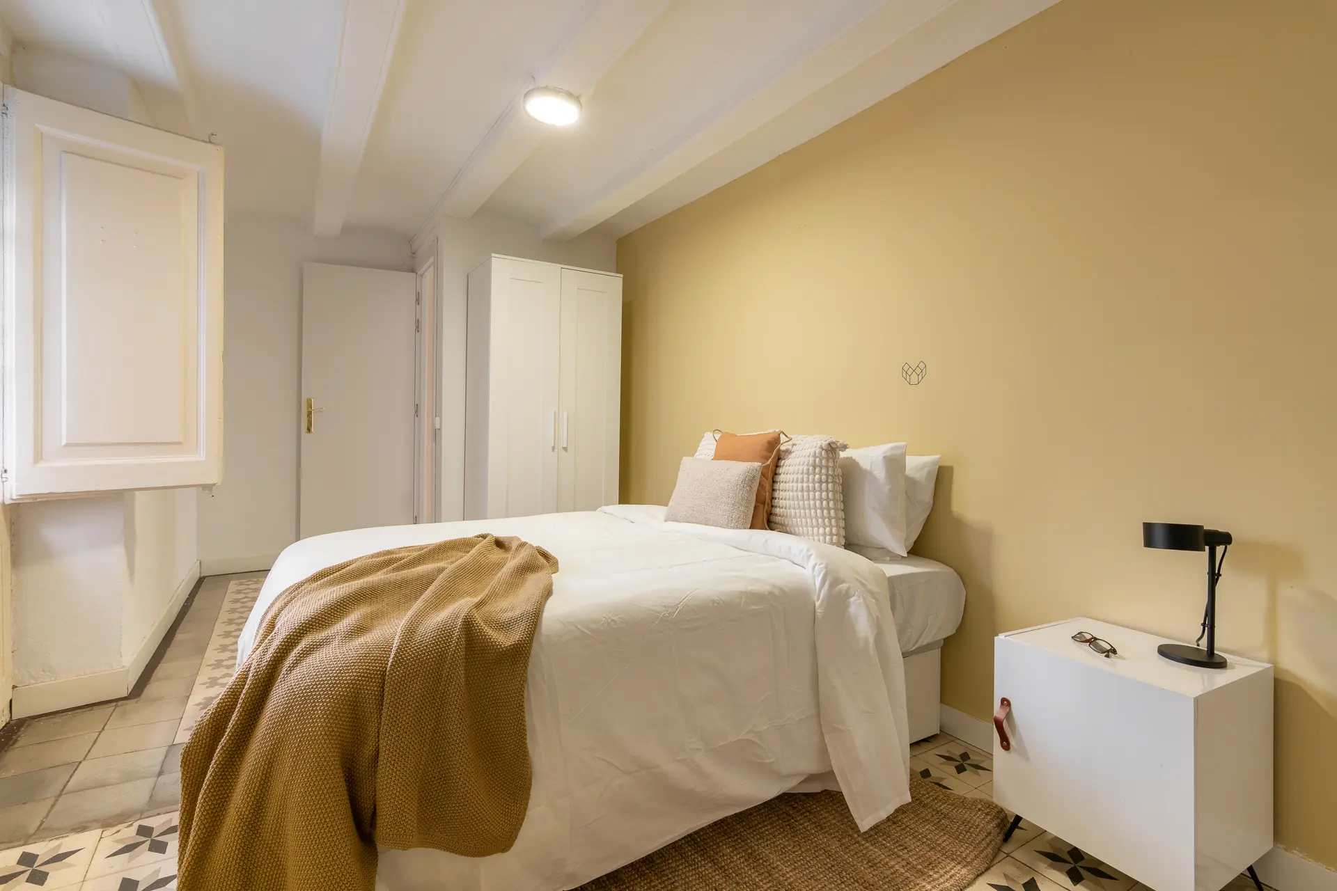 Private room in Barcelona photo 3