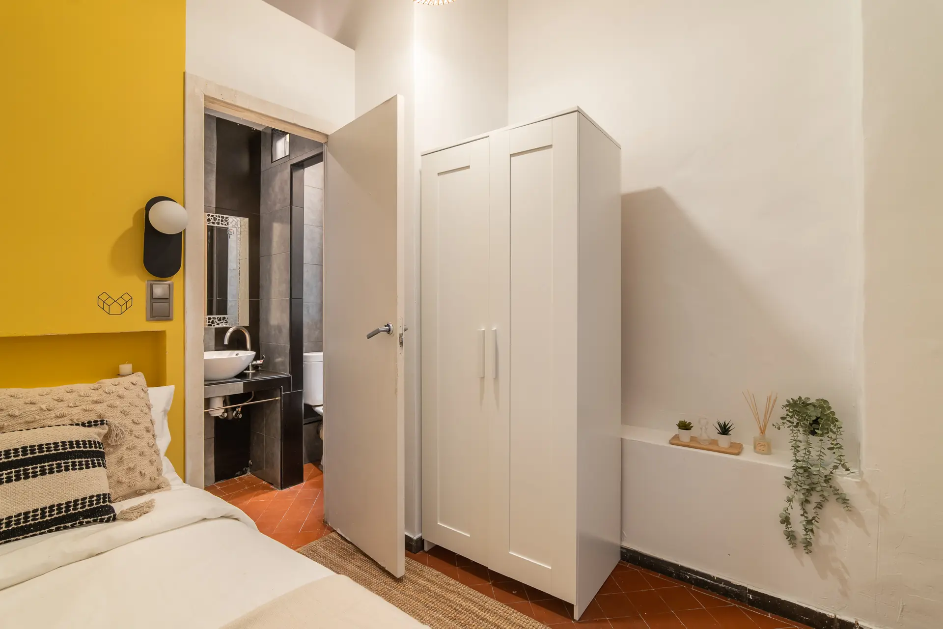 Private room in Barcelona photo 3