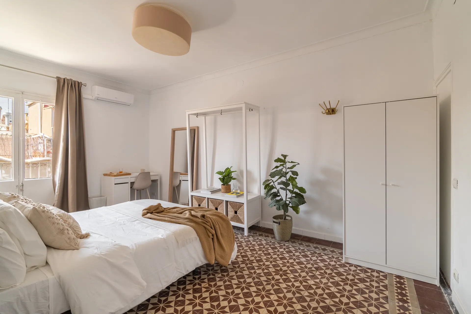 Private room in Barcelona photo 3