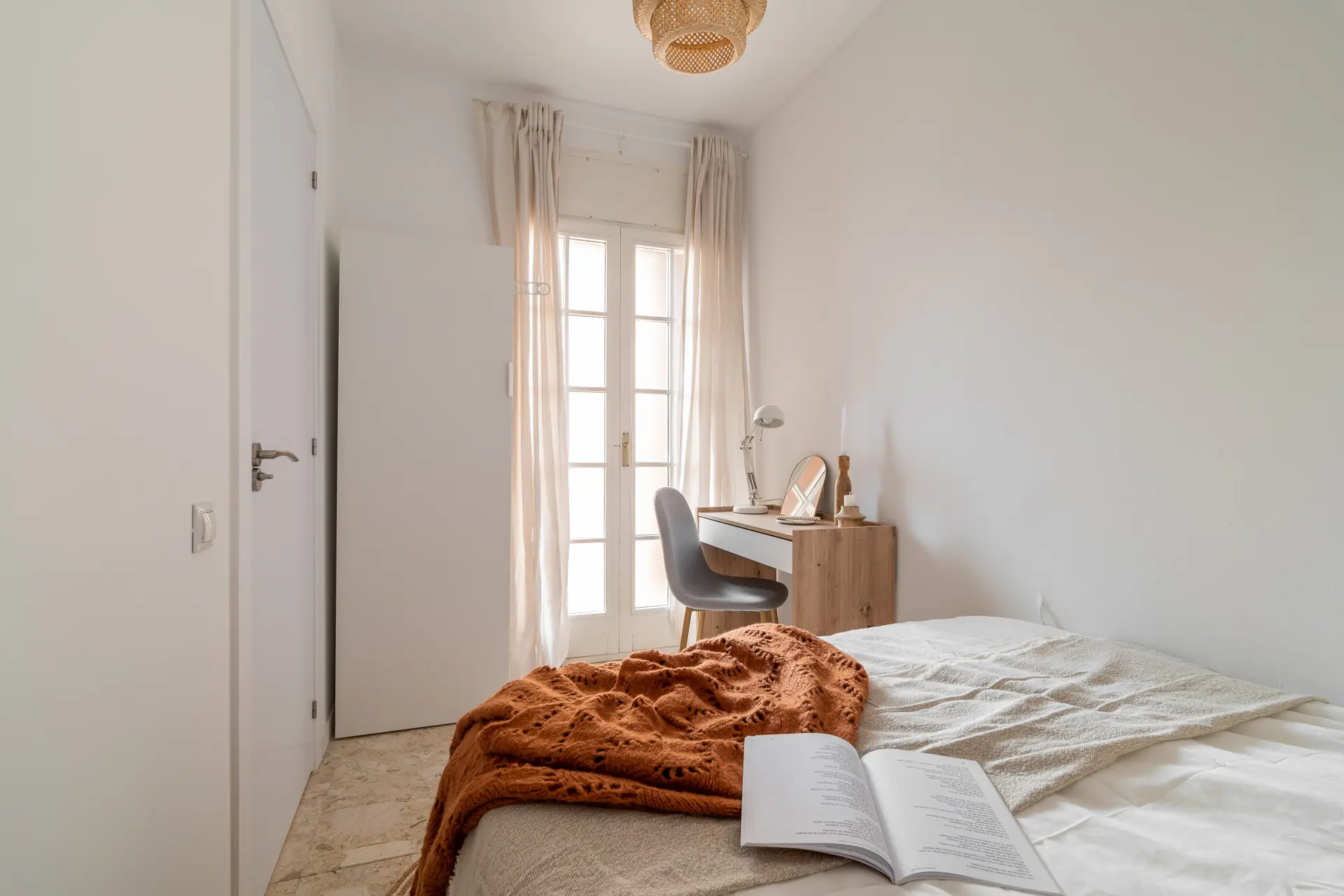 Private room in Barcelona photo 3