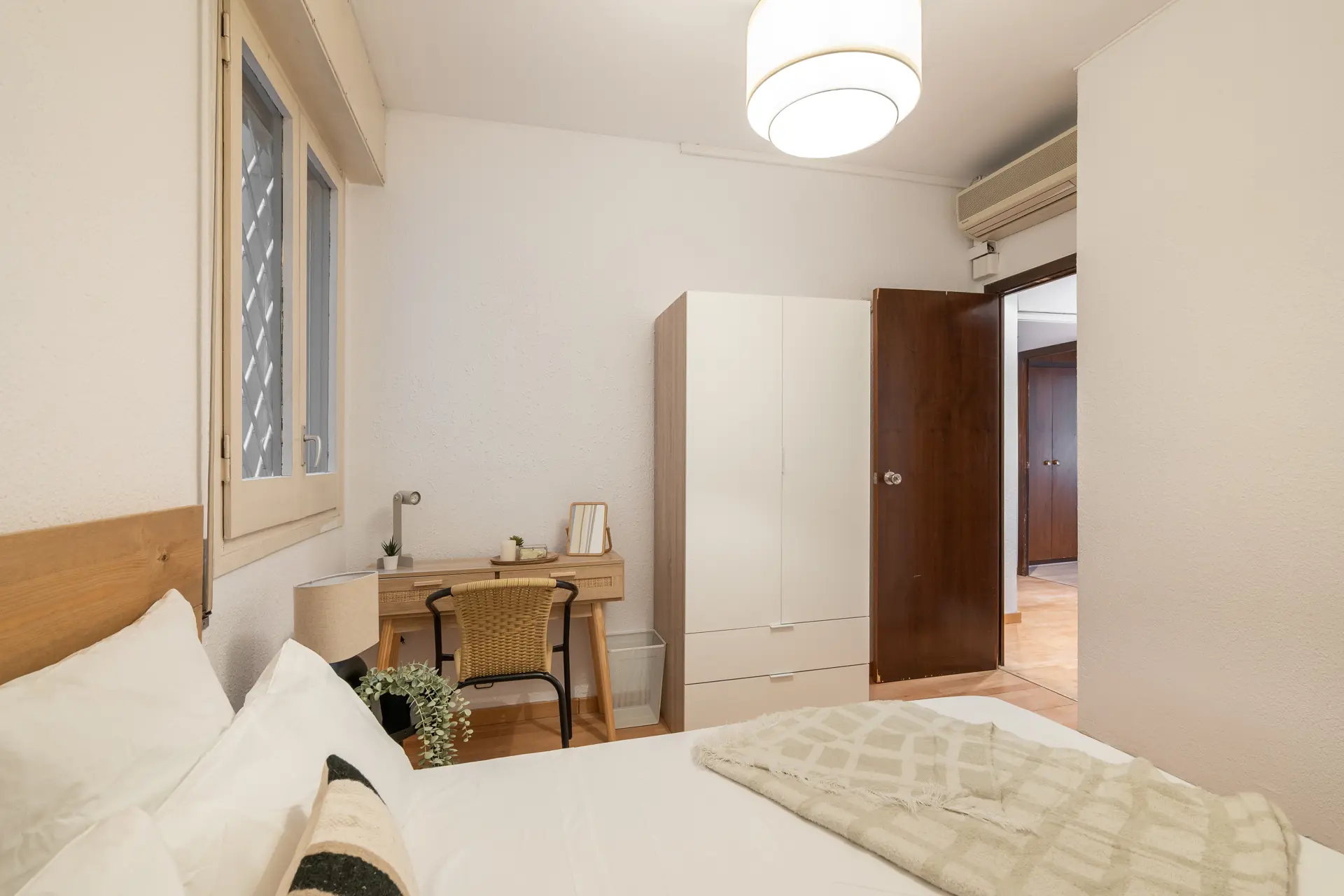 Private room in Barcelona photo 4