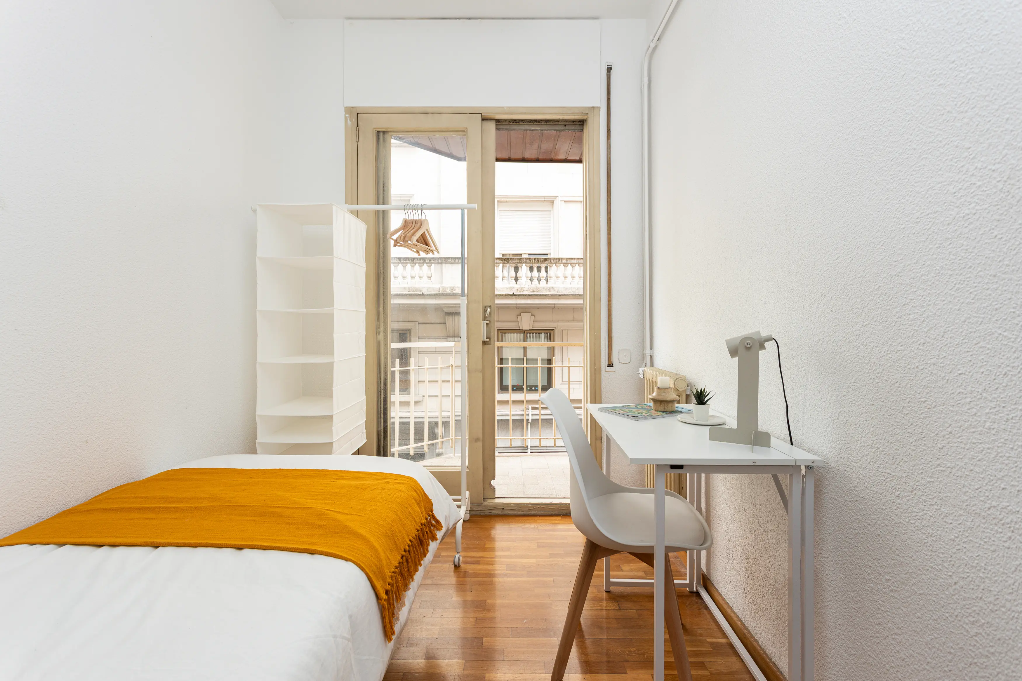 Private room in Barcelona photo 2