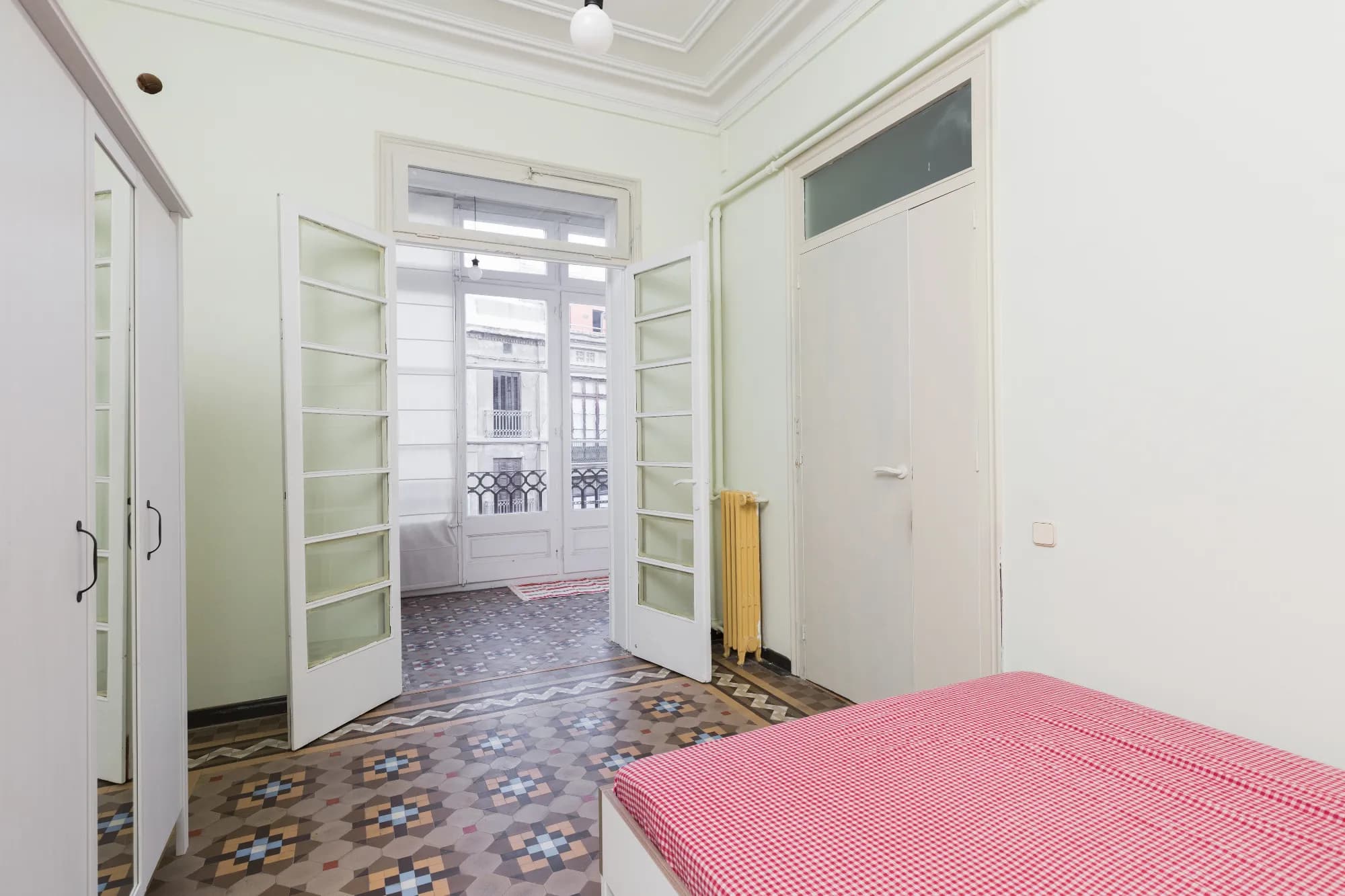 Private room in Barcelona photo 2