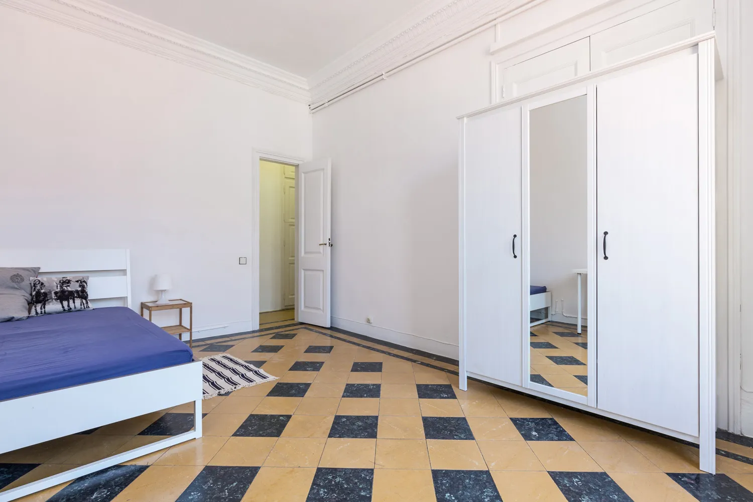 Private room in Barcelona photo 2