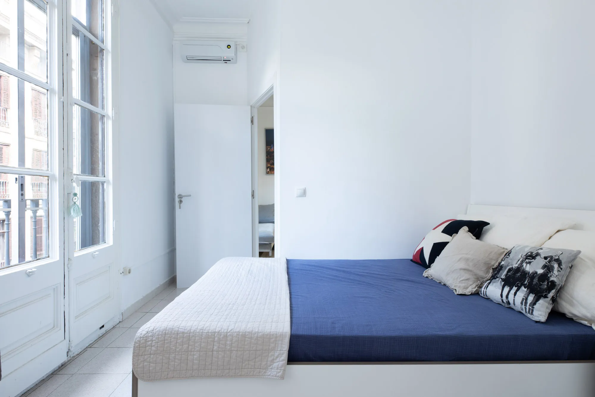 Private room in Barcelona photo 3