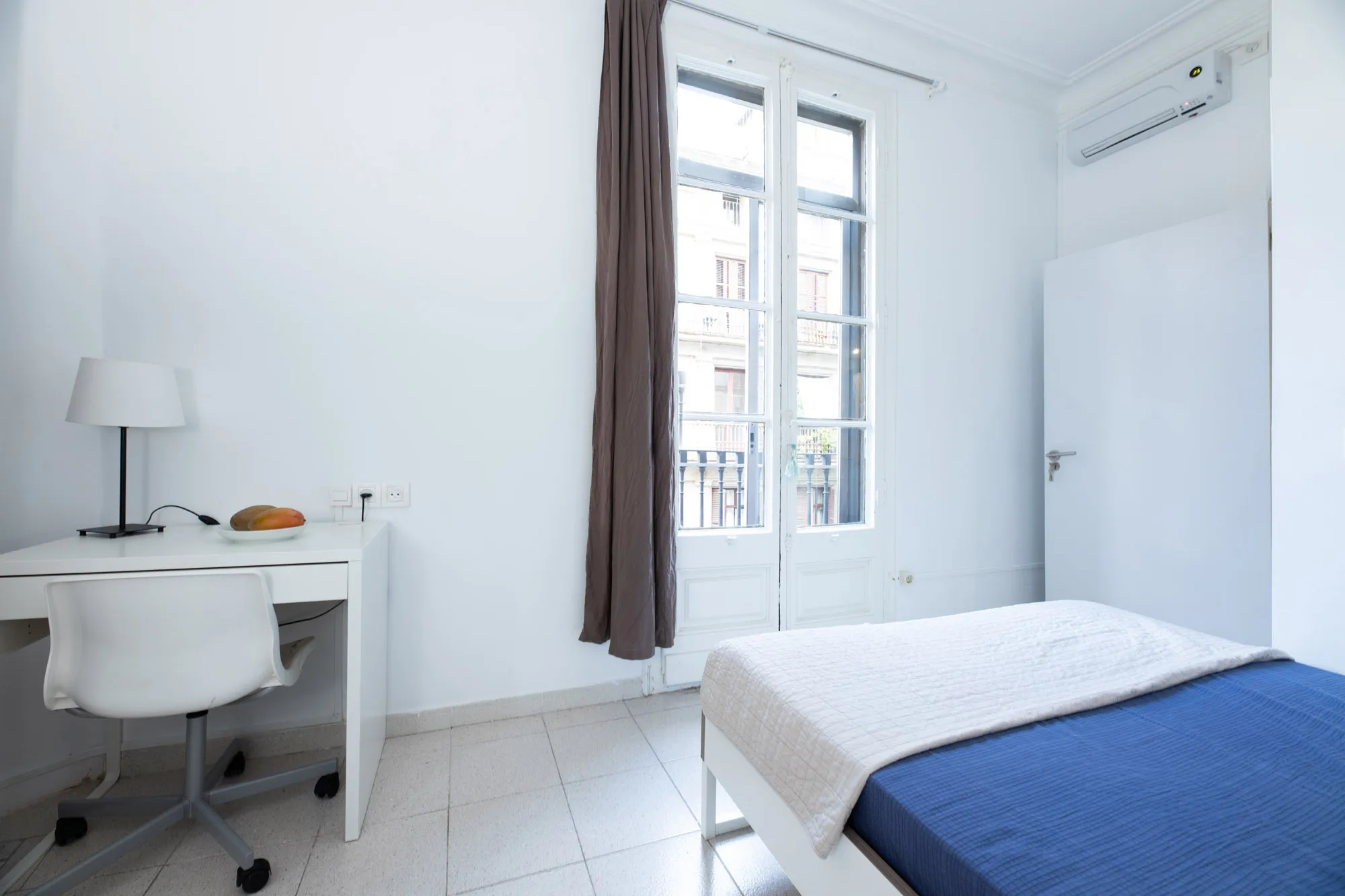 Private room in Barcelona photo 4