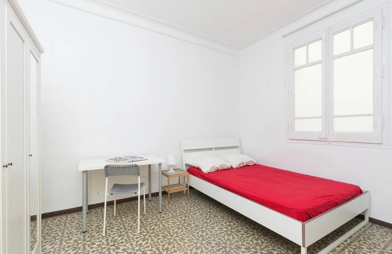 Private room in Barcelona photo 3