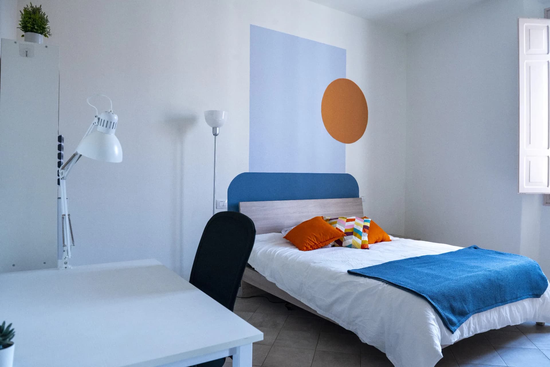 Room 16
