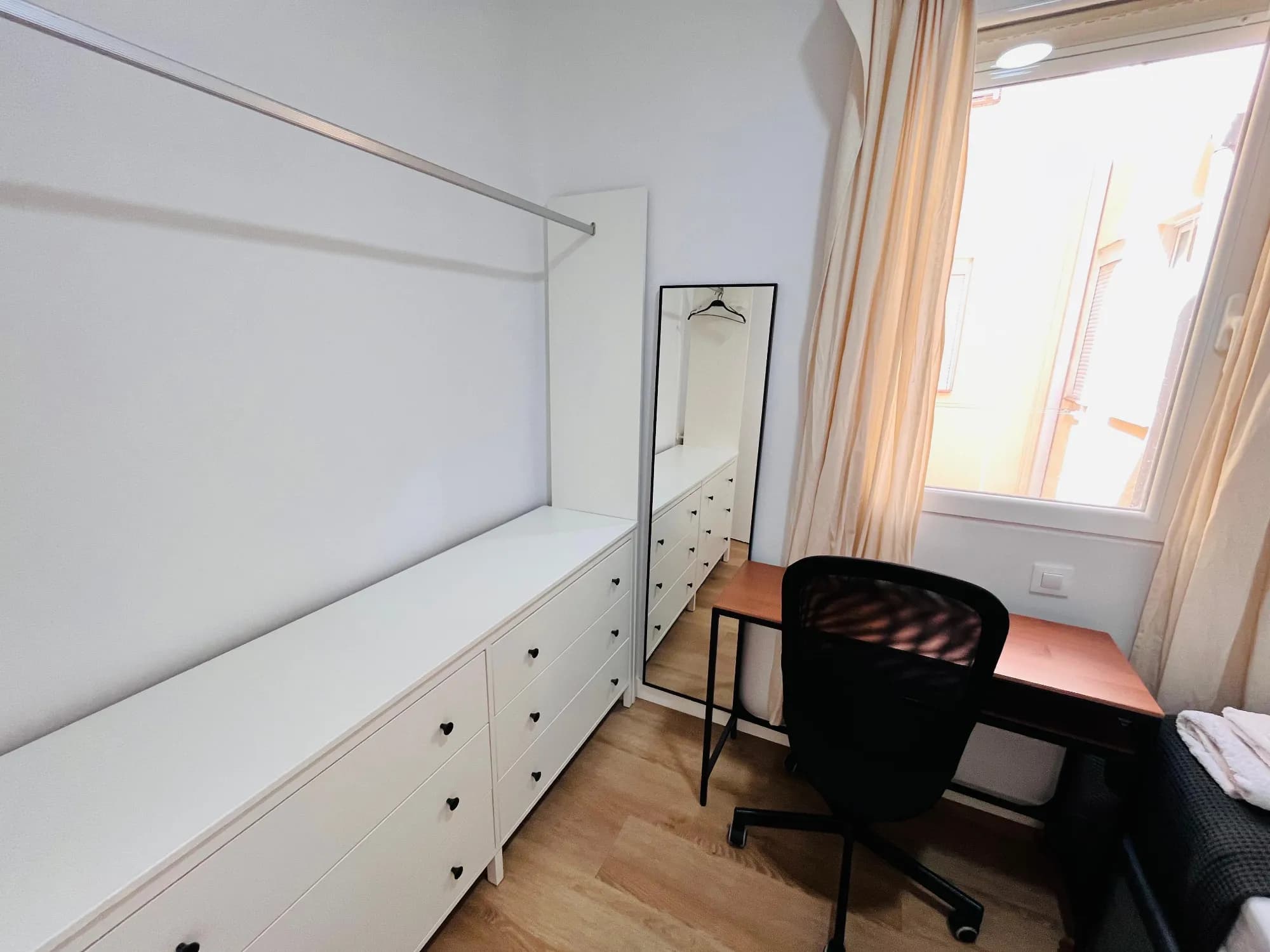 Private room in Madrid photo 2